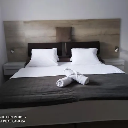 Guest house Relax Martina 3*